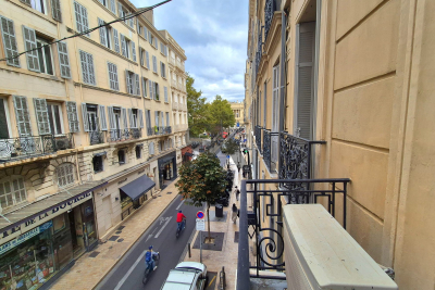 Commerce à vendre à MARSEILLE 1ER   - 76 m² 