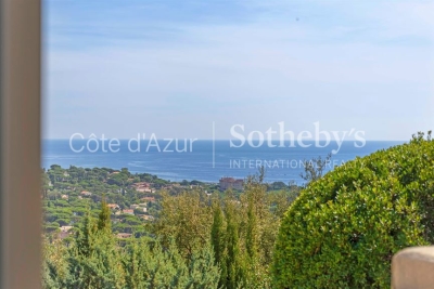 Maison à vendre à LES ISSAMBRES  - 7 pièces - 150 m² 