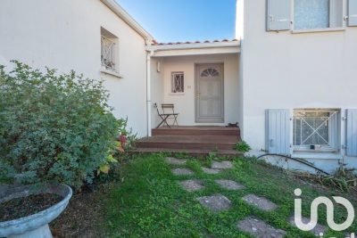 Maison à vendre à NIEUL SUR MER Port-d'Envaux - 6 pièces - 120 m² 