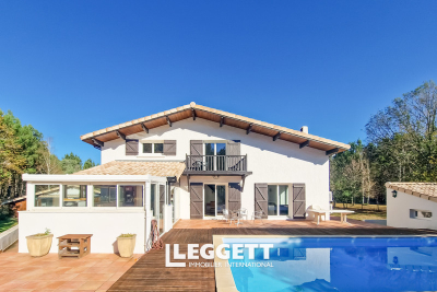 Maison à vendre à MIOS  - 8 pièces - 245 m² 