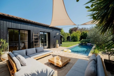 Maison à vendre à LE BOUSCAT  - 8 pièces - 226 m² 