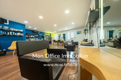 Commerce à vendre à CABRIES  - 2 pièces - 65 m² 