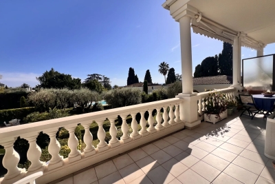 Appartement à vendre à CANNES Port Vauban - 4 pièces - 137 m² 