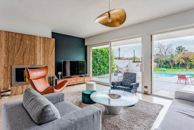 Maison à vendre à PESSAC  - 6 pièces - 325 m² 