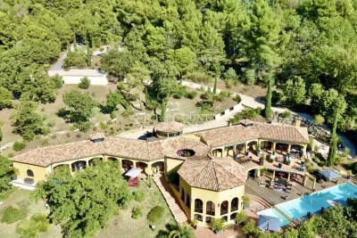 Maison à vendre à BARGEMON Nord Rn7 - 11 pièces - 522 m² 