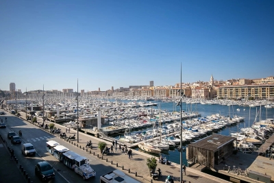 Appartement à vendre à MARSEILLE 1ER Eugene Pierre - 4 pièces - 142 m² 