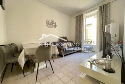 Appartement &agrave; vendre &agrave; NICE Port - 4 pi&egrave;ces - 75 m&sup2; 