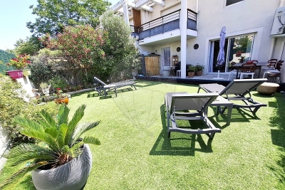 Maison à vendre à MARSEILLE 12EME Les Friches-Cadenat - 6 pièces - 118 m² 