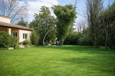 House for sale in PARADOU  - 6 rooms - 168 m&sup2; 