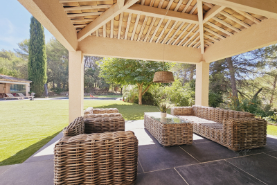 Maison à vendre à AURIOL Les Friches-Cadenat - 7 pièces - 252 m² 