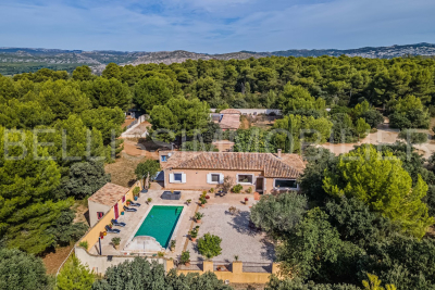 Maison &agrave; vendre &agrave; AVIGNON  - 6 pi&egrave;ces - 180 m&sup2; 