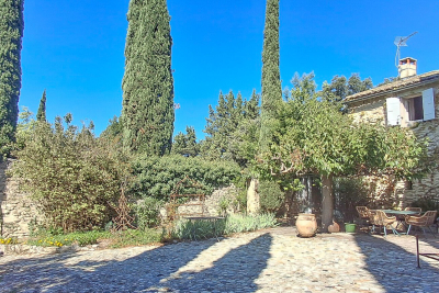 Maison &agrave; vendre &agrave; MONTSEGUR SUR LAUZON  - 9 pi&egrave;ces - 230 m&sup2; 