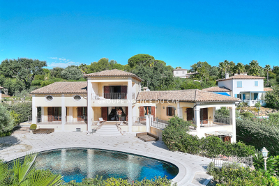 Maison à vendre à ST-RAPHAËL Peyron-Saint Sebastien - 11 pièces - 372 m² 