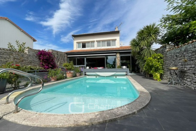 Maison &agrave; vendre &agrave; VAUX SUR MER  - 8 pi&egrave;ces - 186 m&sup2; 