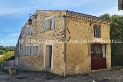Maison à vendre à ST RESTITUT  - 2 pièces - 61 m² 