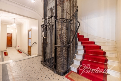 Appartement à vendre à PARIS 16EME Picpus 5 - 3 pièces - 80 m² 