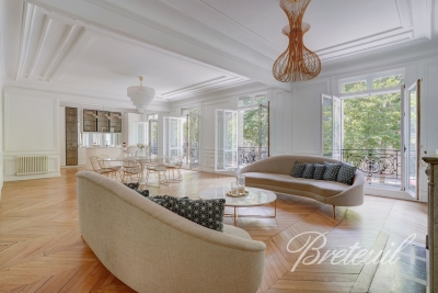 Appartement à vendre à PARIS 6EME Goutte d'Or 4 - 7 pièces - 221 m² 