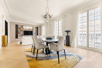 Appartement à vendre à PARIS 16EME Goutte d'Or 4 - 5 pièces - 150 m² 