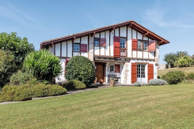 Maison à vendre à URRUGNE    