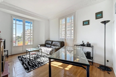 Appartement à vendre à NICE Le Cros de Cagnes - 3 pièces - 64 m² 