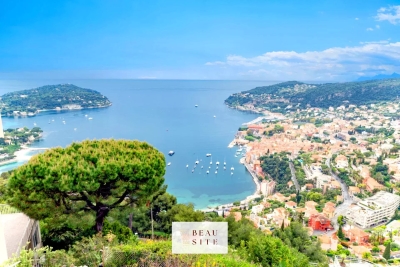 Appartement à vendre à VILLEFRANCHE-SUR-MER  - 3 pièces - 62 m² 