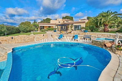 Maison à vendre à ST-RAPHAËL Peyron-Saint Sebastien - 6 pièces - 145 m² 