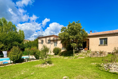 Maison à vendre à VEZENOBRES  - 6 pièces - 142 m² 