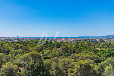 Apartment for sale in FRÉJUS Fayence - 4 rooms - 134 m² 