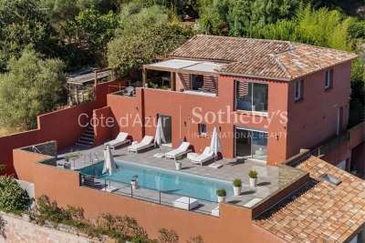 House for sale in LES ADRETS-DE-L'ESTÉREL  - 5 rooms - 170 m² 