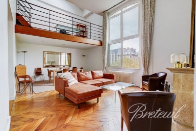 Appartement à vendre à PARIS 7EME Pont de Flandre 8 - 5 pièces - 101 m² 