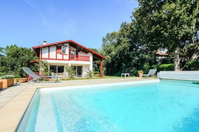 Maison à vendre à ARBONNE  - 6 pièces - 230 m² 