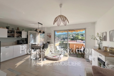 Appartement à vendre à APT  - 2 pièces - 54 m² 