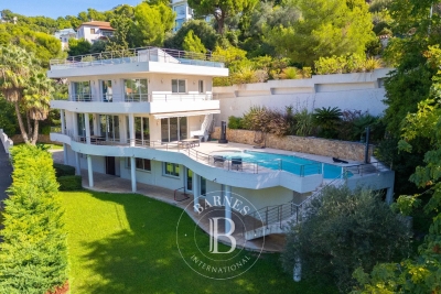 Maison à vendre à MARSEILLE 7EME La Serane - 8 pièces - 243 m² 