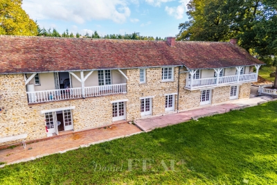 Maison à vendre à MONTFORT L'AMAURY  - 8 pièces - 360 m² 