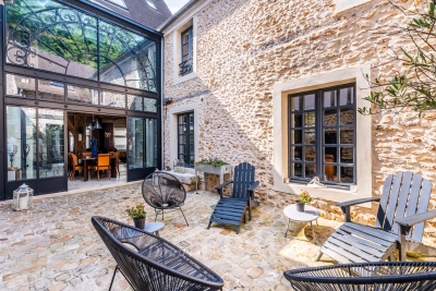 Maison &agrave; vendre &agrave; MONTFORT L'AMAURY  - 9 pi&egrave;ces - 417 m&sup2; 