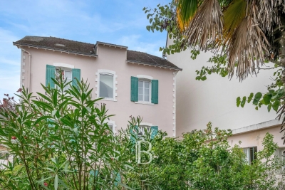 Maison à vendre à LA BAULE ESCOUBLAC  - 7 pièces - 242 m² 