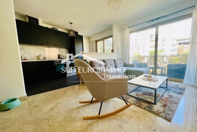 Appartement &agrave; vendre &agrave; NICE Eglise Russe - 2 pi&egrave;ces - 45 m&sup2; 