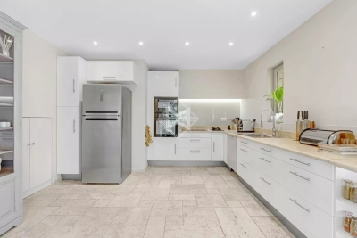 Villa à Grimaud &agrave; louer à partir de 14 000 € / semaine, Photo 12
