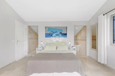 Villa à Grimaud &agrave; louer à partir de 14 000 € / semaine, Photo 14