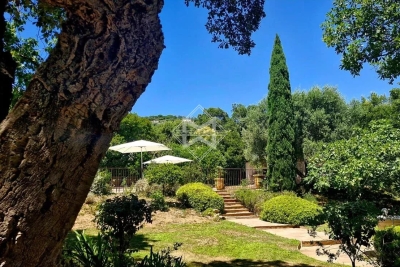 Villa à Grimaud &agrave; louer à partir de 14 000 € / semaine, Photo 6
