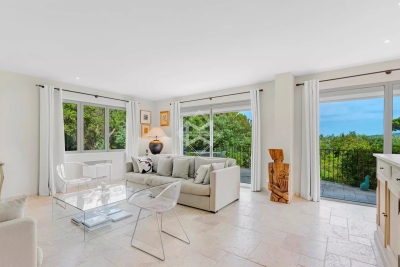 Villa à Grimaud &agrave; louer à partir de 14 000 € / semaine, Photo 9