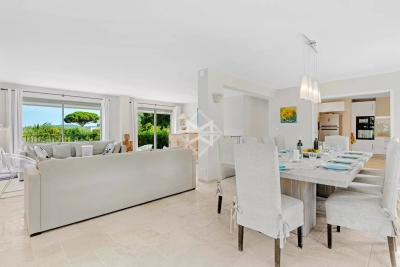 Villa à Grimaud &agrave; louer à partir de 14 000 € / semaine, Photo 10