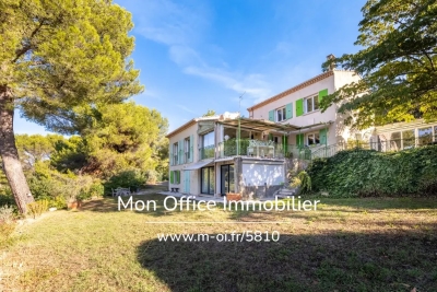 Maison à vendre à AIX-EN-PROVENCE La Jarre-Roy d'Espagne - 9 pièces - 316 m² 
