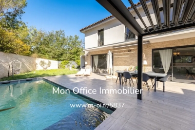 Maison à vendre à LE THOLONET La Jarre-Roy d'Espagne - 5 pièces - 190 m² 