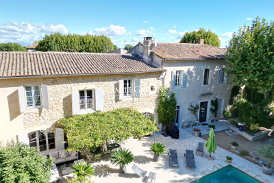 Maison à vendre à NÎMES Nord - 11 pièces - 600 m² 