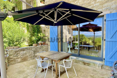 Maison à vendre à BARJAC  - 1 pièces - 156 m² 