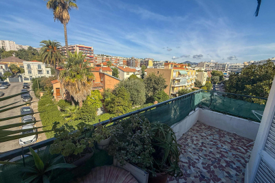 Appartement à vendre à NICE Villeneuve-d'Entraunes - 2 pièces - 48 m² 