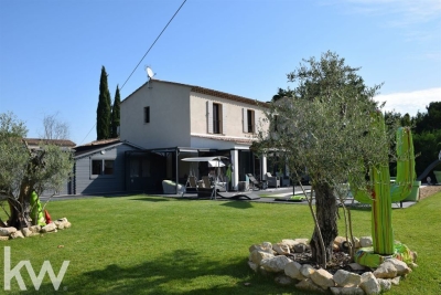 Maison à vendre à ST-RÉMY-DE-PROVENCE Nord - 5 pièces - 144 m² 