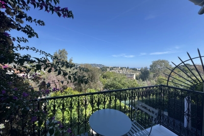 House for sale in CANNES  - 4 rooms - 110 m² 