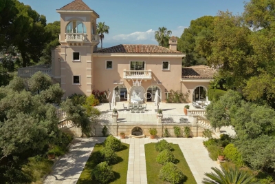 Villa à Antibes &agrave; louer à partir de 250 000 € / semaine, Photo 1